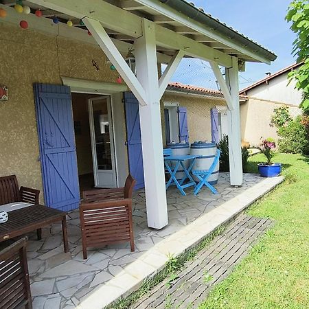 Вілла Maison Spacieuse 4 A 5 Personnes Et Jardin Sans Vis A Vis Арес Екстер'єр фото